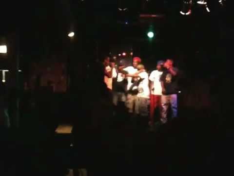 Bring em threw live - Clark Airlines