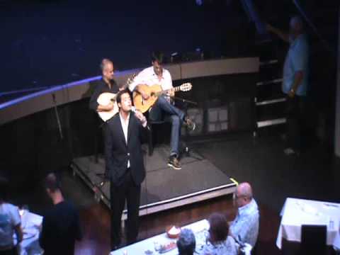 Gonçalo Castelbranco - Colchetes de oiro