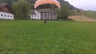 preview picture of video 'Paragleiten Stubenberg - Skywalk Masala2 Landung'