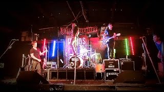 Suddenly...end of the nite- Terry McDermott with Miggs in Tupelo 10.03.2014