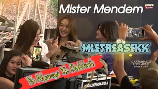 Download lagu MISTER MENDEM Bareng penyanyi || Difarina cs mletre asek || Full album Cakrawala musik 2021 mp3 Download lagu MISTER MENDEM Bareng penyanyi || Difarina cs mletre asek || Full album Cakrawala musik 2021 mp3
