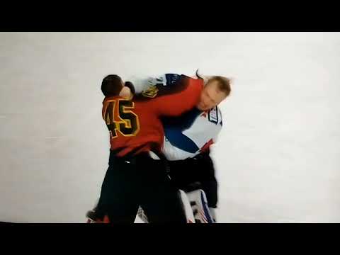Goalie-Fight DEL Kölner Haie Vs. Nürnberger Ice Tigers #Goalie Fight #hockey #eishockey