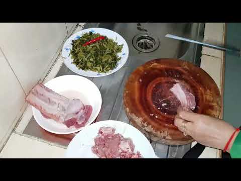 Pickle Cabbage Soup - Cambodian Food Recipes - Bayon Cooking Show