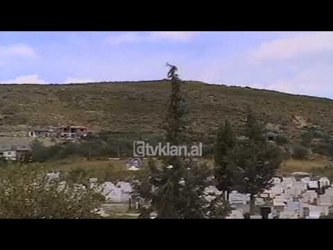 Varrezat e Sharres, pritet shtimi i parceles se re nga bashkia (14 Korrik 2000)