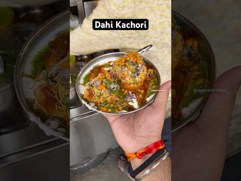 India’s only famous Dahi Kachori you can find in Nagpur | Tiwari chaat centre || Indian Street Food