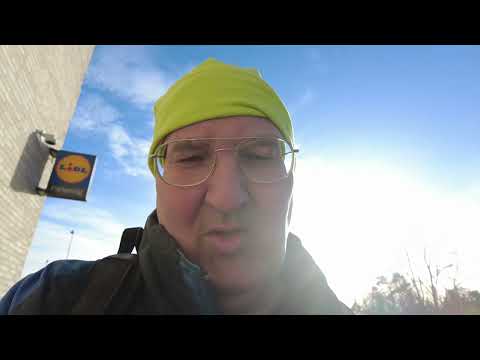 MongoTV_8167 - MIN GÅTUR - Del 1 - LØRDAG 22.Januar 2022 - Sælger Tomme Flaske i LIDL