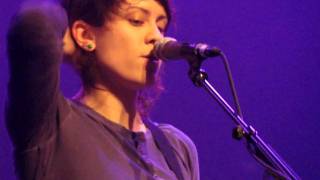 4/23 Tegan &amp; Sara - The Ocean w/Screw Up + Solo Intro @ The Forum #2, Melbourne, VIC 5/12/10