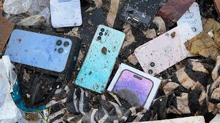 i Found Many Cracked Phones in Garbage Dumps!! How i Restore Destroyed OPPO Reno6 Z 5G Phone