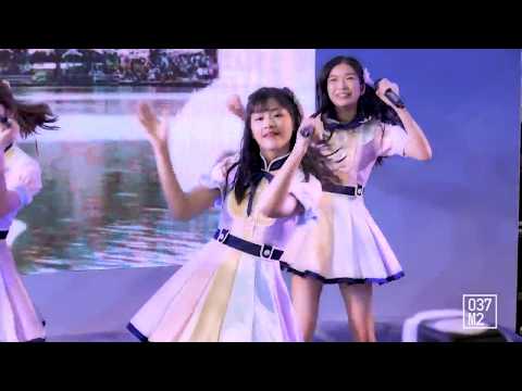 181111 BNK48 Gygee - Tsugi no Season @  Extreme Japan Experience with AEON [Fancam 4Kp60]