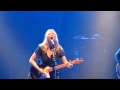 Lissie sings "Loosen the Knot" live at Shepherd ...