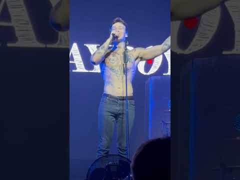 XOLIDAYBOY Впервые на сцене❗Между строчек🤗💥Барнаул 02.10.25 #xolidayboy #концерт #иванржевский