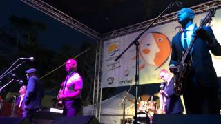 Karl Denson's Tiny Universe Live  Everybody Knows That at Fiesta Del Sol 2014 - video 5 of 11