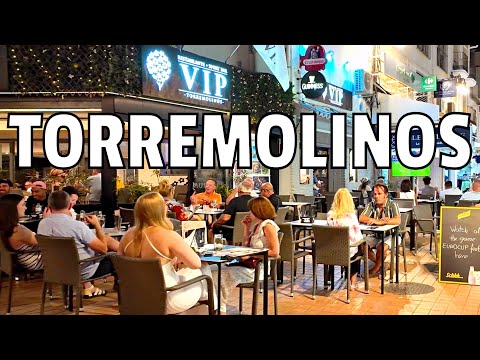 [4K] 🇪🇦 Walking in Torremolinos City Center, Promenade | Hot Summer Nightlife