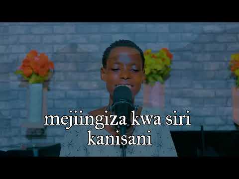 Siku Ya Jua Kama Ndivyo Yalivyo ( Wanamwabudu Nani) - Aline & Pianist Kennedy //Lyrics Video//