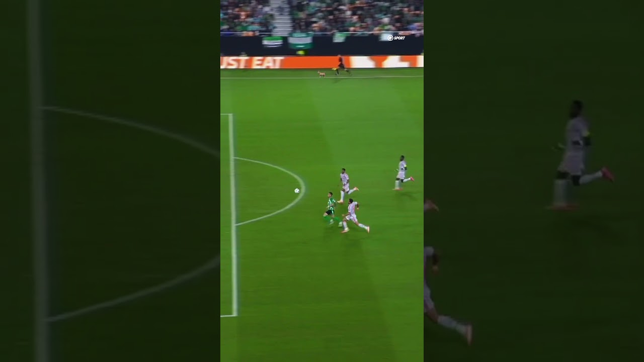 GOAT в деле #футбол #антони