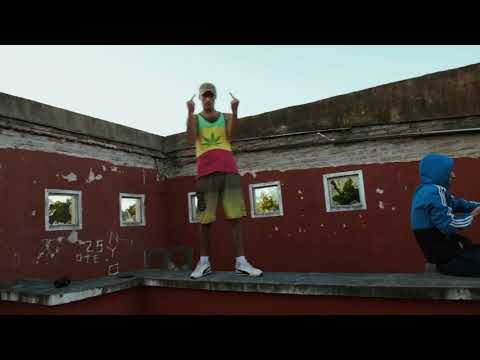 CORTITA Y AL PIE- Ft Nico (Paseo Por La Costa)