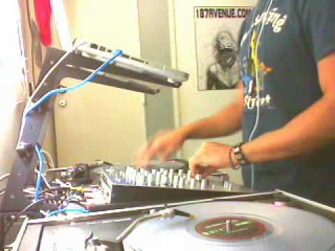 DJ C WALK SUMMER ELECTRO MIX (2010)