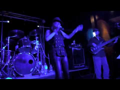 Music Room Show me love