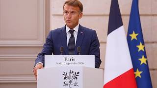 Macron presenta un nuevo plan para prohibir las redes sociales a menores de 15 años en Francia