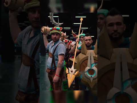 League of Legends Group Cosplay at @gamescom.global