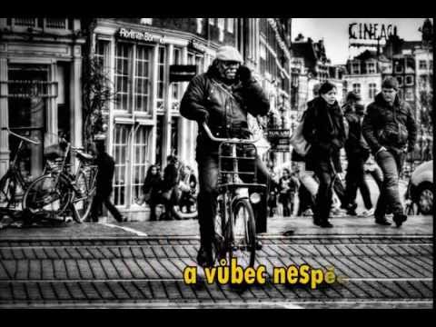 44 v klidu - 44 v klidu – Řekni proč (2015) lyric video