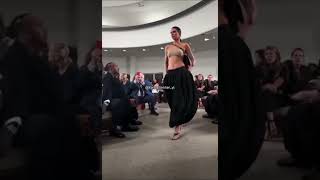 Download lagu Kendall Jenner for Alaia ss25 💗🪄 #kendalljenner #supermodel #walk #runway #trending #viral #shorts mp3