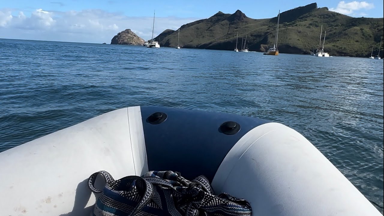 Marquesan pamplemousse .... and dinghy motor failure