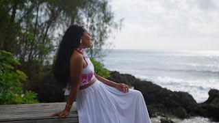 Download lagu Liz Vamarasi, Sean Rii - Vukaci mp3