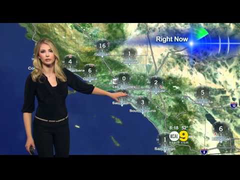 Evelyn Taft 2011/12/09 8PM KCAL9 HD; Tight black top