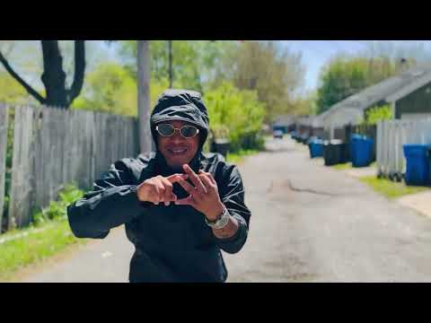 EastsideCrazy Deez-"2am n SouthShore"  Shot By: @MidwestSlangChicago Produced by @UncleJonhIII