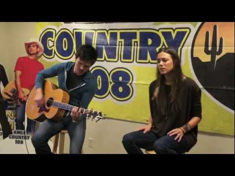 Jana Kramer Performs for KMLE 108