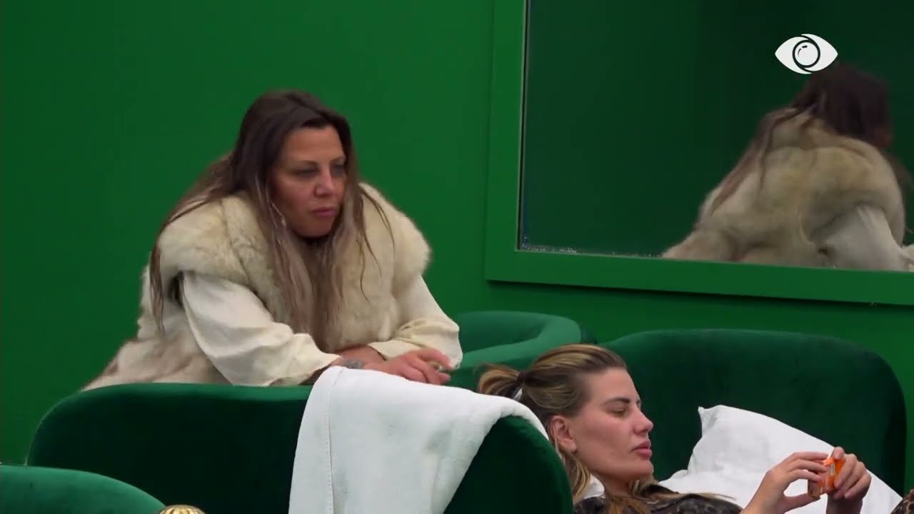 “I kam thënë je gropë…”/ Gerta diskuton me Valbonën për Rozanën