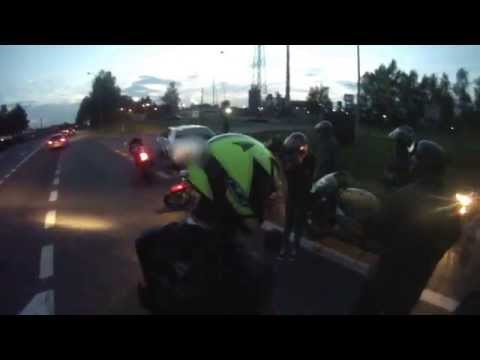 Cham z Lincolna vs motocykliści.