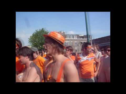 Nederland - Brazilie 2-1 * Live Feest Hilversum 02 07 2010 Marktplein
