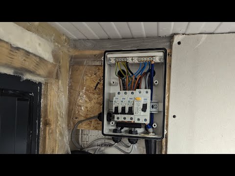Garden Office Build: day 53, wiring the consumer unit fuse box