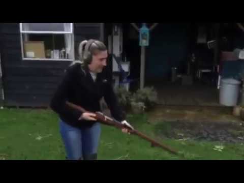 Rasa Davies Fires Mosin Nagant