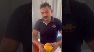 Download lagu How to eat mango right way ? #shorts mp3