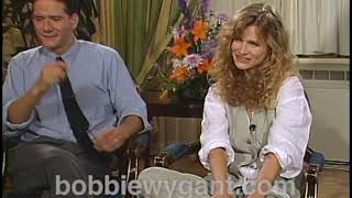 Kyra Sedgwick & Cambell Scott \