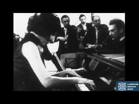Eliso Virsaladze plays J.S. Bach: Piano Concerto in D minor, BWV 1052. Allegro (1973)