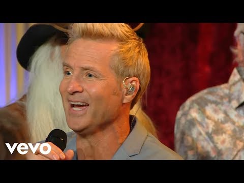 Gaither, Gaither Vocal Band - Chain Breaker (Live)