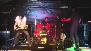 The Mystery Girls?...vid 3...Rubber Love & Catch 22 @ Tower MusicRooms, Livingston on 21/06/13
