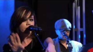 Mark Ronson &amp; The Business INTL - Hey Boy (live)