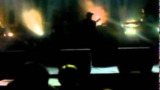 Gentleman Hold on Strong