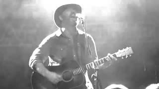Chuck Ragan covering Bouncing Souls "True Believer" | Irving Plaza | 9.19.15