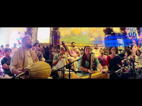 Nadiya Mani Devi Das - Kirtan 50 - Day 4
