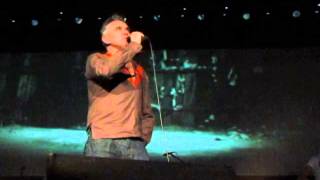Morrissey - &quot;I&#39;m Not a Man&quot; (live in Istanbul)