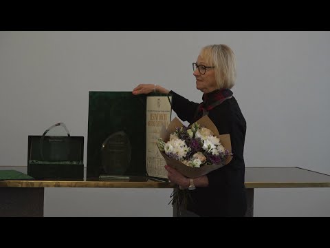 Praha 9 ocenila sportovní legendu: Krasobruslařka Eva Romanová převzala čestné občanství