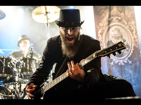 SILVER DUST - Solo Kurghan - (HQ sound live)