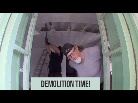 11. Destruction time in our Spanish farmhouse renovation