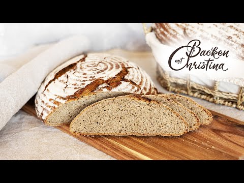 Spicy rye bread with sourdough